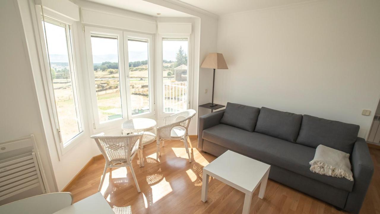 Villa De Gredos นาวาร์เรดอนดา เด เกรโดส ภายนอก รูปภาพ