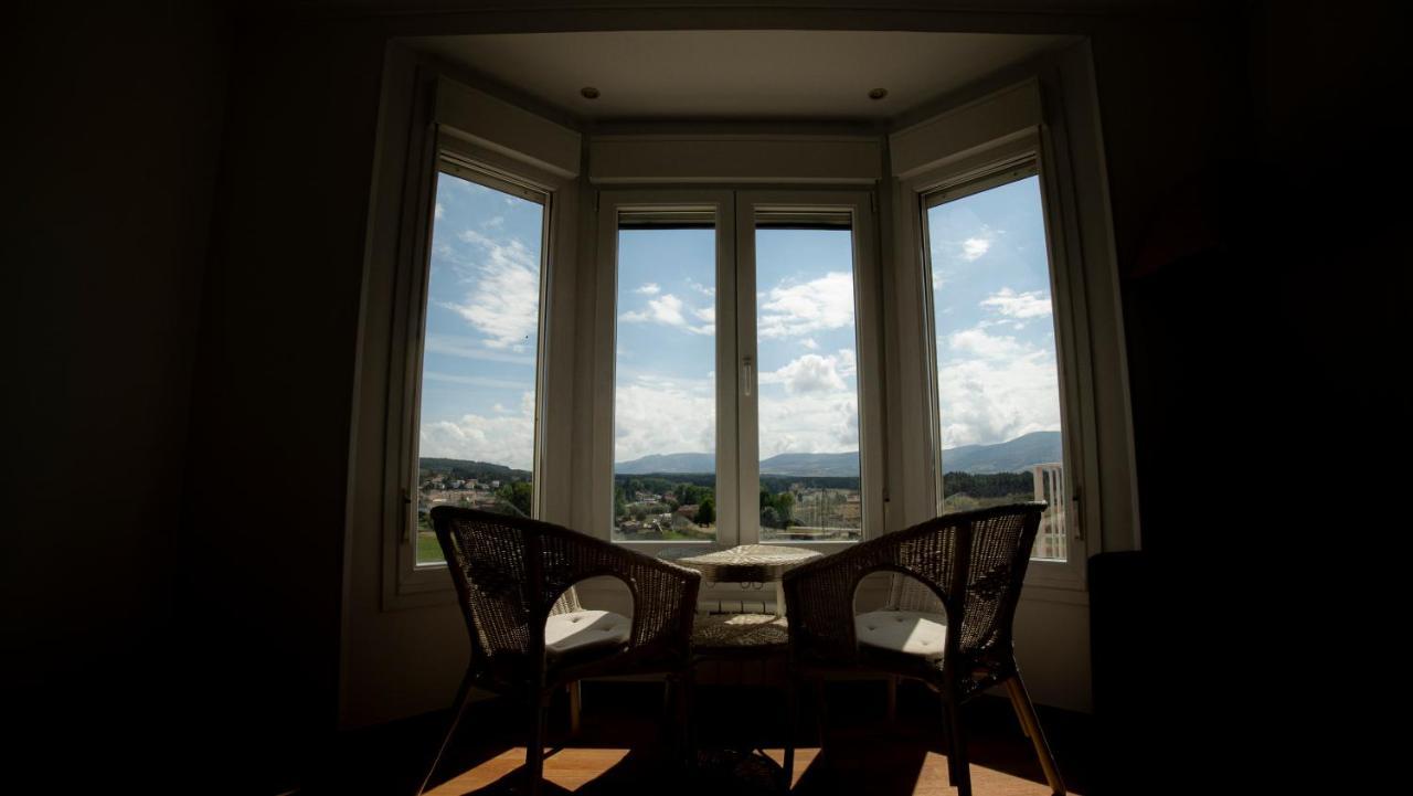 Villa De Gredos นาวาร์เรดอนดา เด เกรโดส ภายนอก รูปภาพ